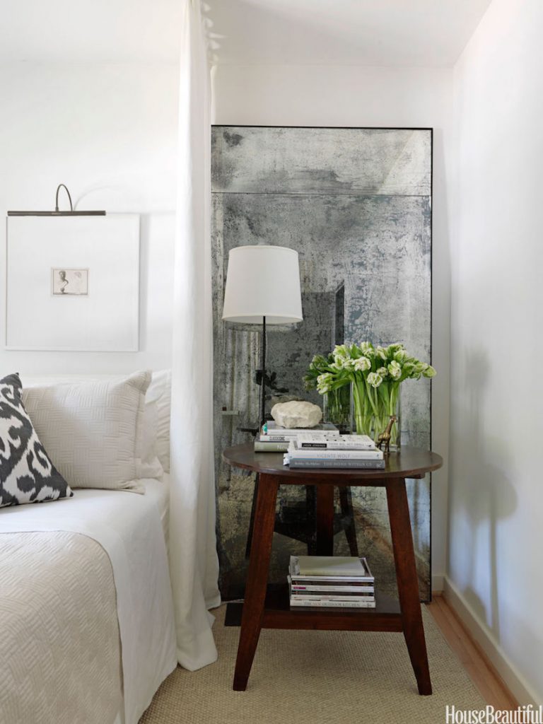 10 Unique Decor Ideas with Mirrors to Inspire You ➤ Discover the season's newest designs and inspirations. Visit us at http://www.wallmirrors.eu #wallmirrors #wallmirrorideas #uniquemirrors @WallMirrorsBlog