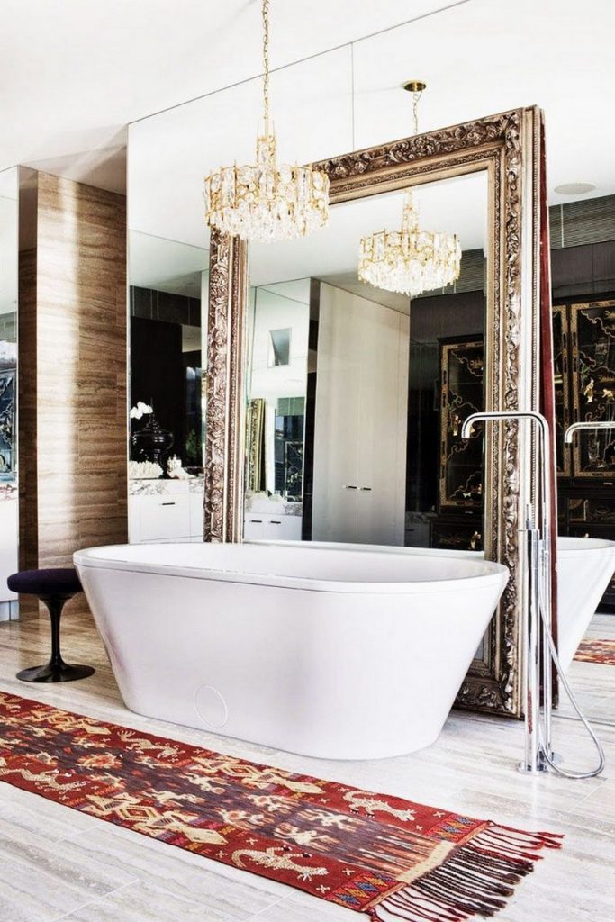 10 Oversized Mirrors that Are the Perfect Match to Any Bathroom Set