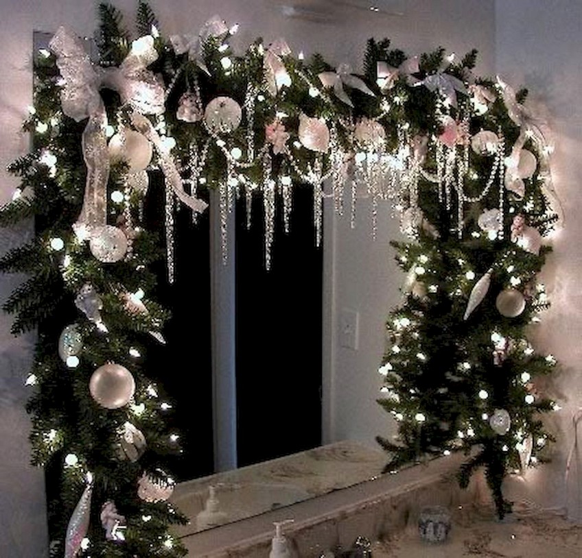 The Best Christmas Decorations to Sparkle Your Mirror this Season 4