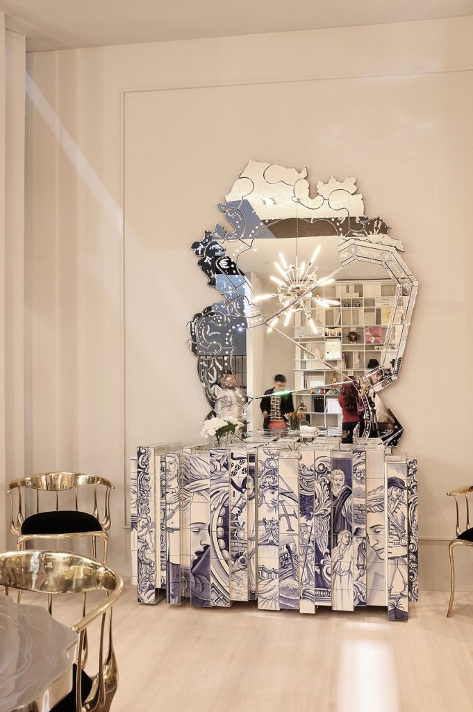 15 Striking Wall Mirrors You Can Find at Maison et Objet and More-17