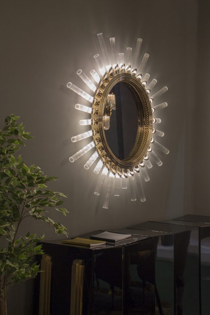 Add a Special Glow to Your Home Interiors with LUXXU's Majestic Mirror 5
