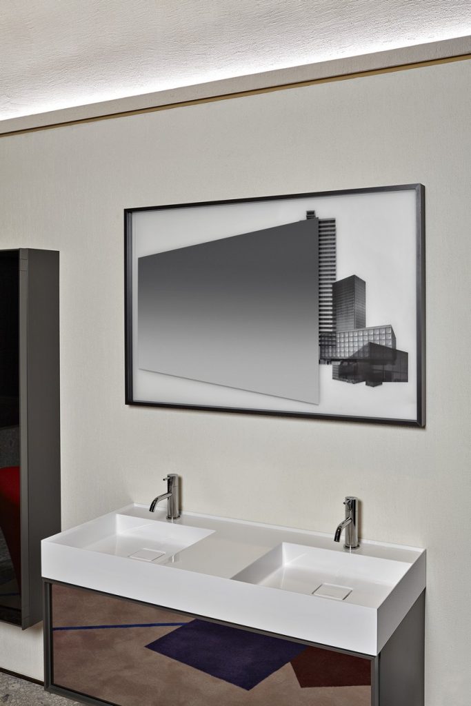 Antoniolupi's Collage Wall Mirrors Combine Architecture with Image 2