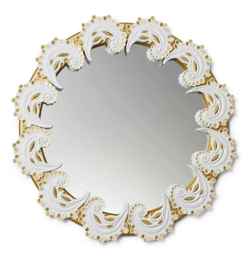 Discover Lladró's Most Impressive Porcelain Decorative Mirrors-6