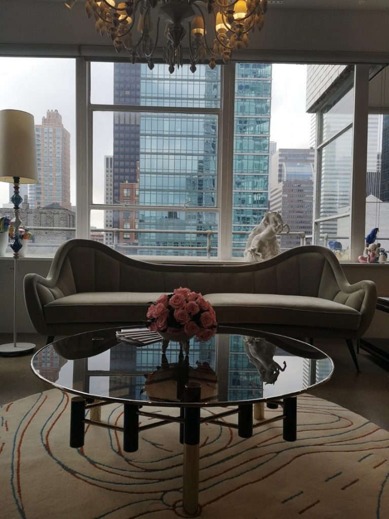 Lladró's New NYC Design Showroom Features Outstanding Mirror Designs 9