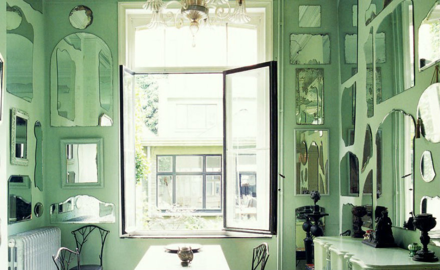 How To Incorporate Multiple Mirrors, Can You Have To Many Mirrors In A Room