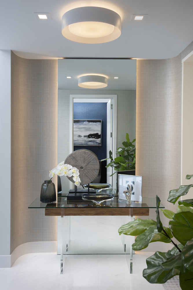 DKOR Interiors: When Minimalistic Mirrors Meet Craftsmanship